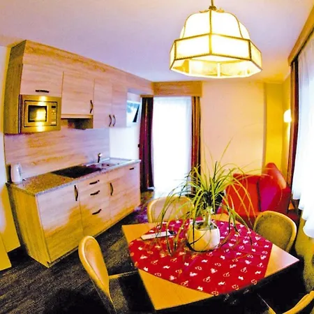 Apartment House Diamant, Santa Cristina *
